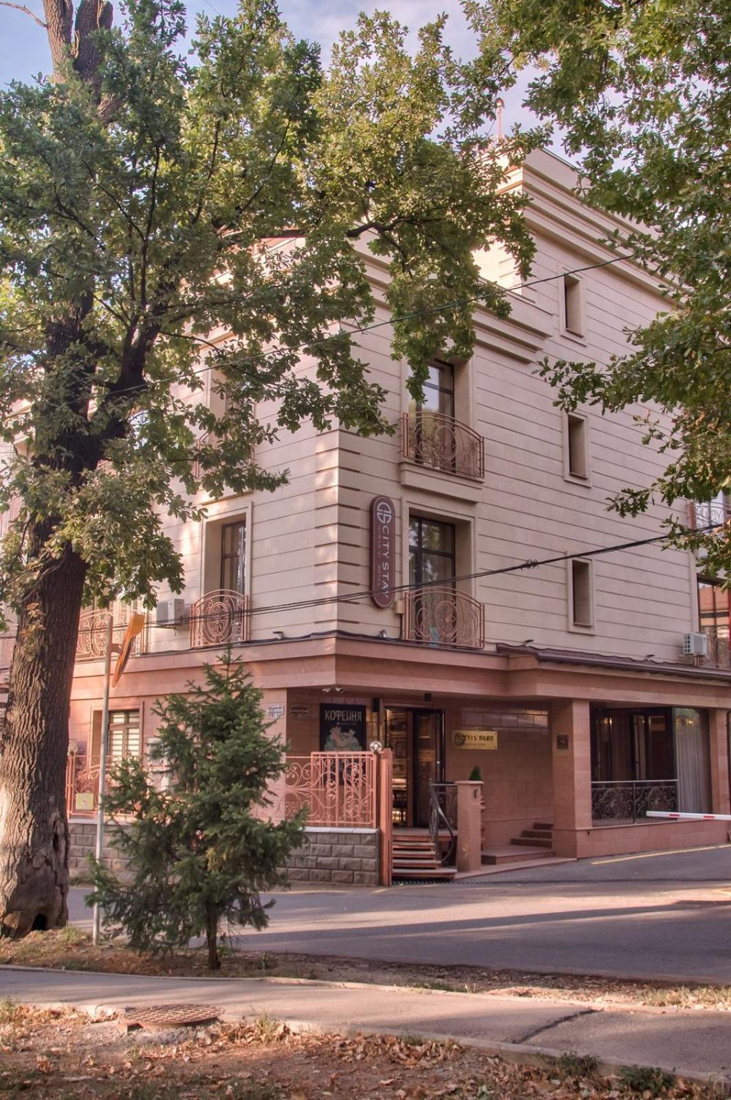 City Stay Апарт-Отель Алматы Buitenkant foto