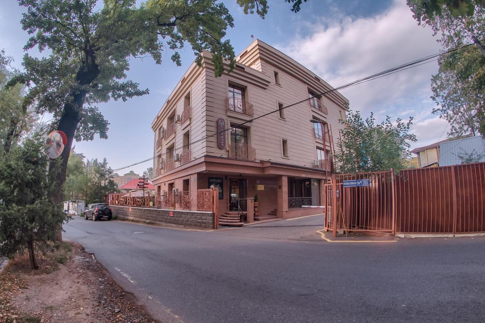 City Stay Апарт-Отель Алматы Buitenkant foto