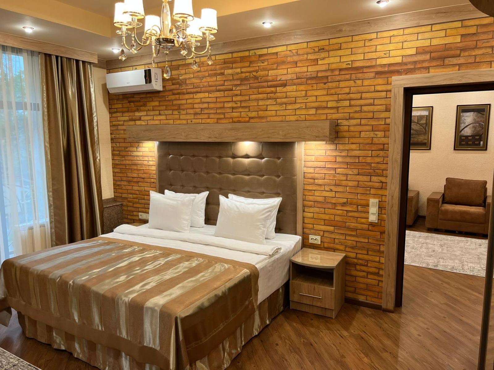 City Stay Апарт-Отель Алматы Buitenkant foto